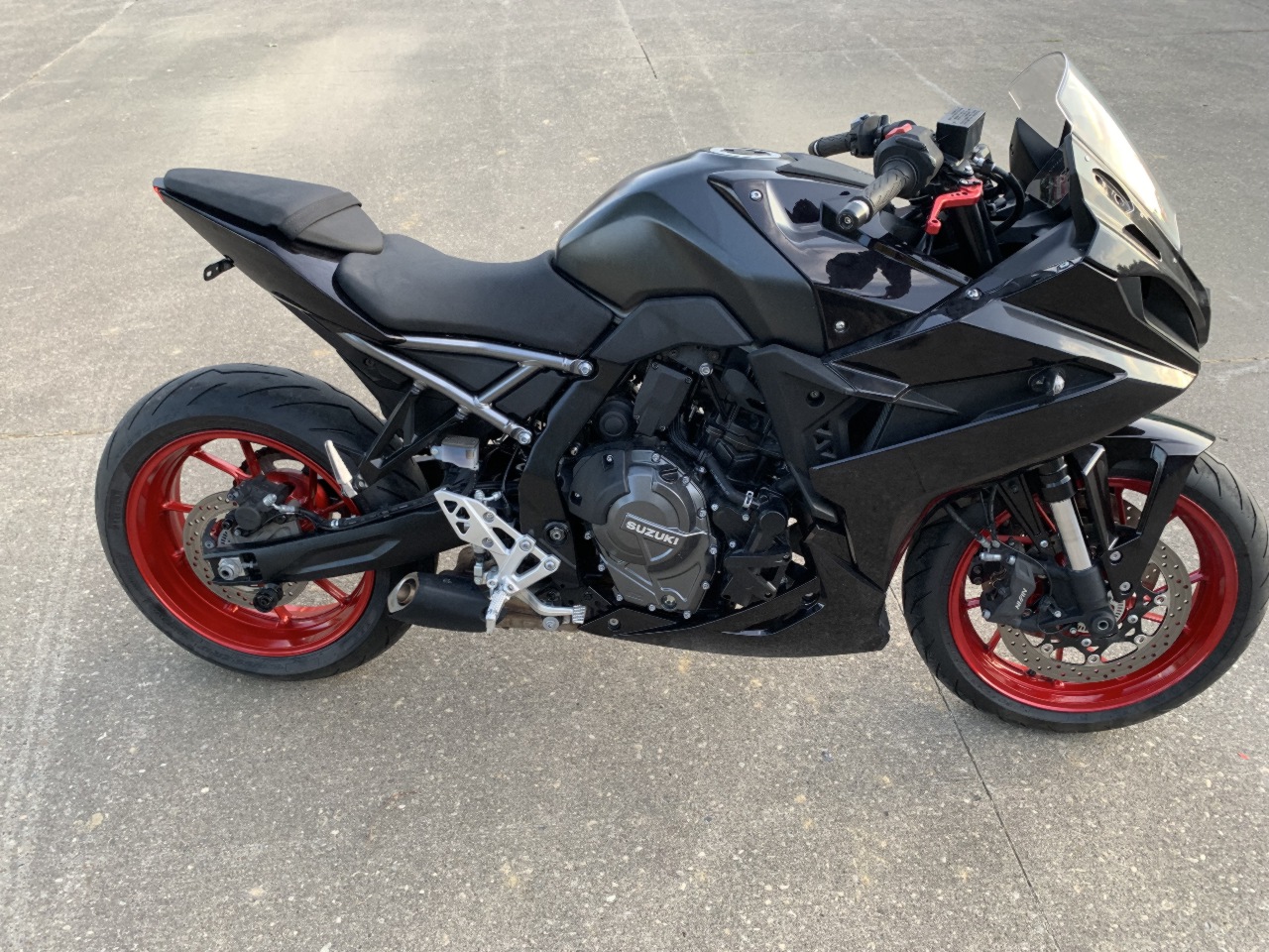 2024 Suzuki GSX-8R